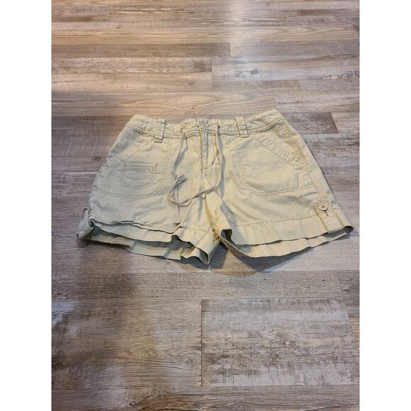 St. Johns bay size 10 womens khaki cargo style shorts - Picture 1 of 9